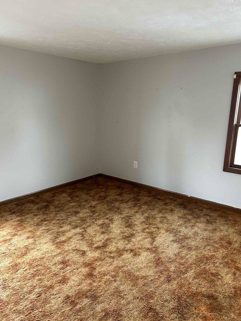 Apartment for rent at 513-515 Utica St, Fulton, NY 13069