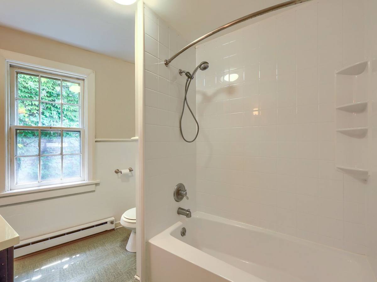 Townhouse for rent at 107 S St, Harrisburg, PA 17101