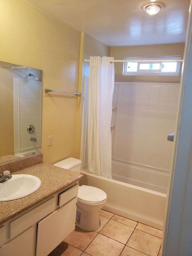 Apartment for rent at 21740 Figueroa St, Carson, CA 90745