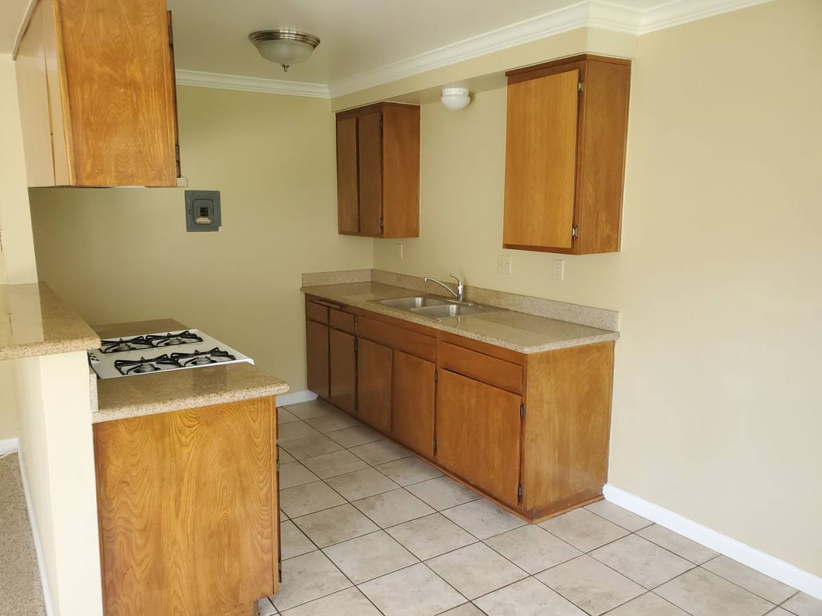 Apartment for rent at 21740 Figueroa St, Carson, CA 90745