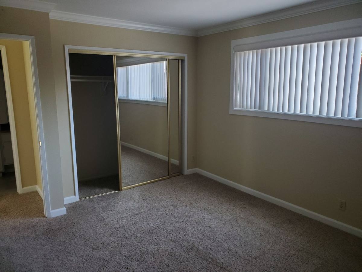 Apartment for rent at 21740 Figueroa St, Carson, CA 90745