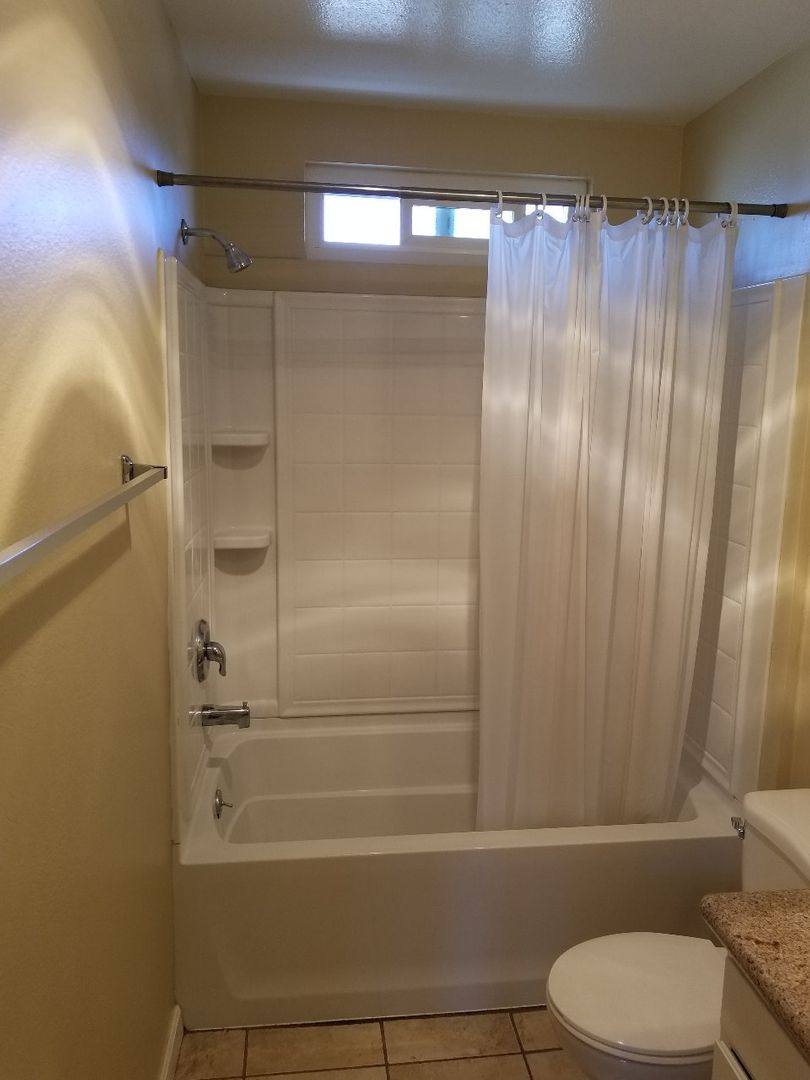 Apartment for rent at 21740 Figueroa St, Carson, CA 90745