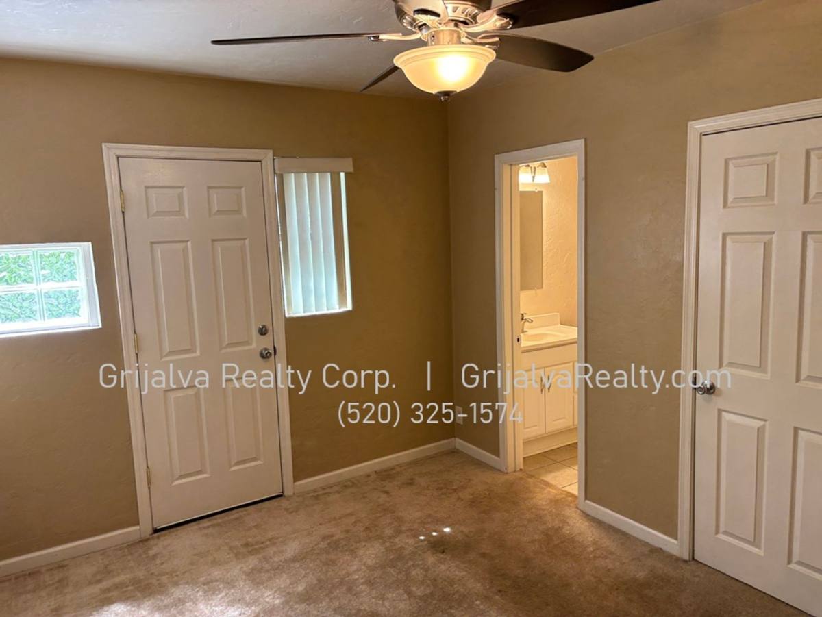 Townhouse for rent at 1546 E 8th St, Tucson, AZ 85719