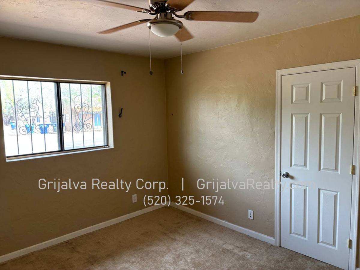 Townhouse for rent at 1546 E 8th St, Tucson, AZ 85719
