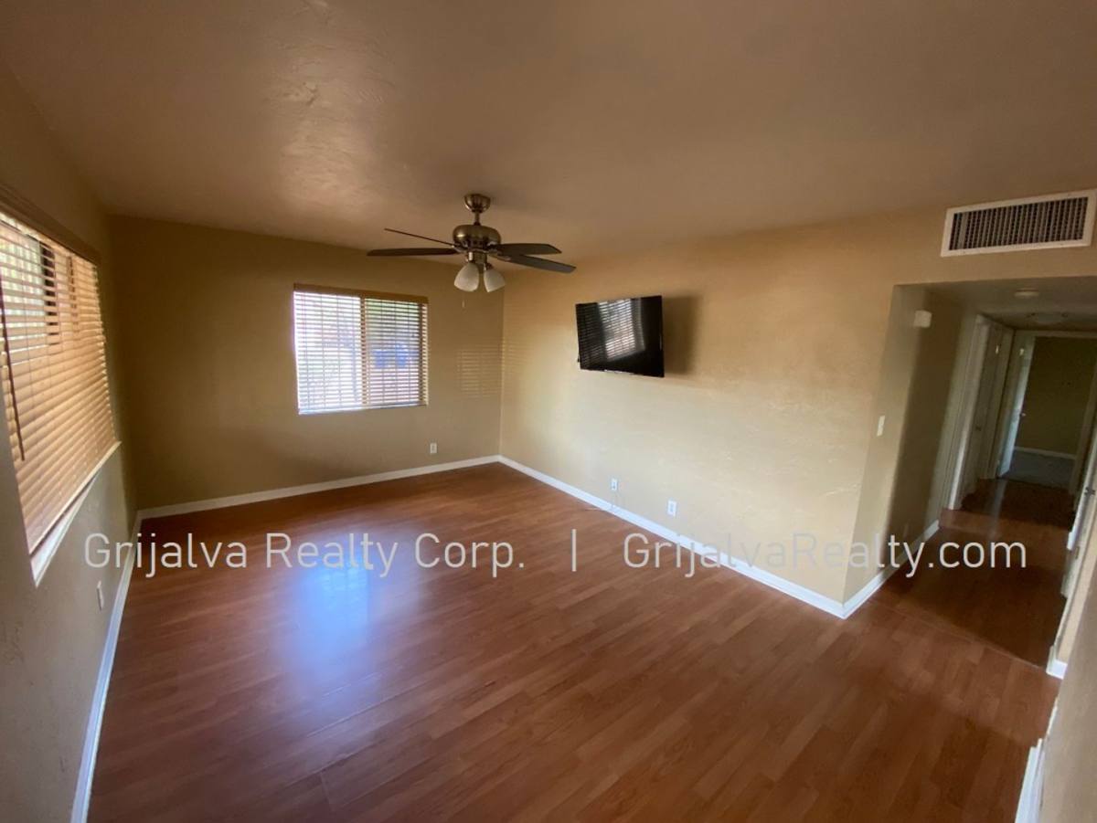 Townhouse for rent at 1546 E 8th St, Tucson, AZ 85719