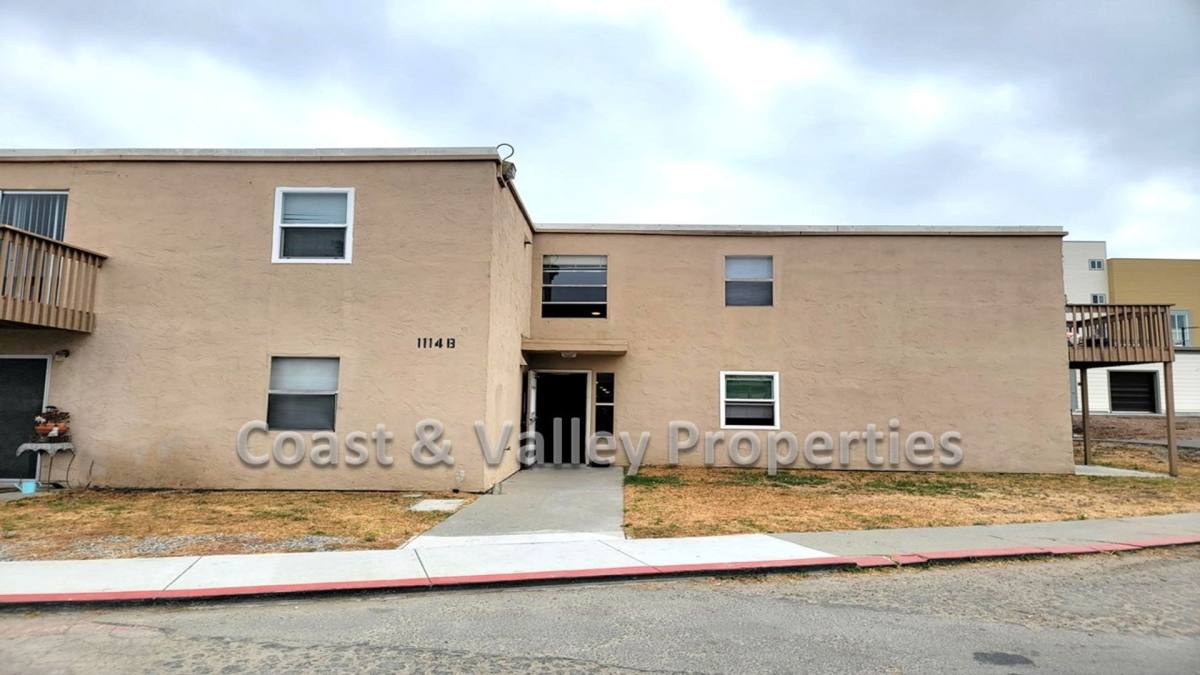 Apartment for rent at 1114 Parkside St, Salinas, CA 93906