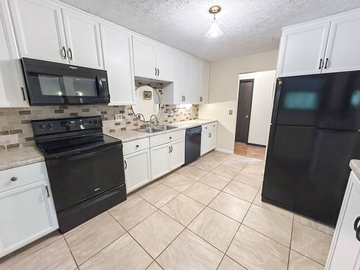 House for rent at 1642 Hillside St, Marietta, GA 30066