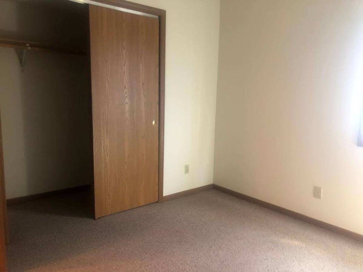Apartment for rent at 1036 W Hillview Dr, Whitewater, WI 53190