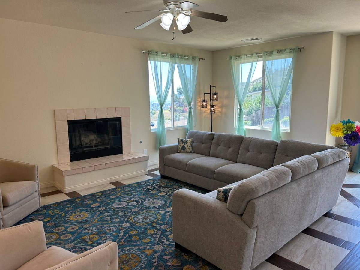 House for rent at 1651 Daybreak Place, Escondido, CA 92027