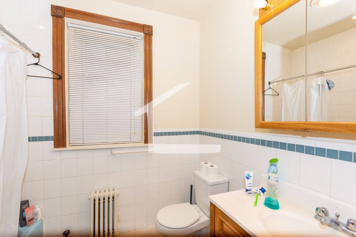 Apartment for rent at 21B Gibbs St, Brookline, MA 02446