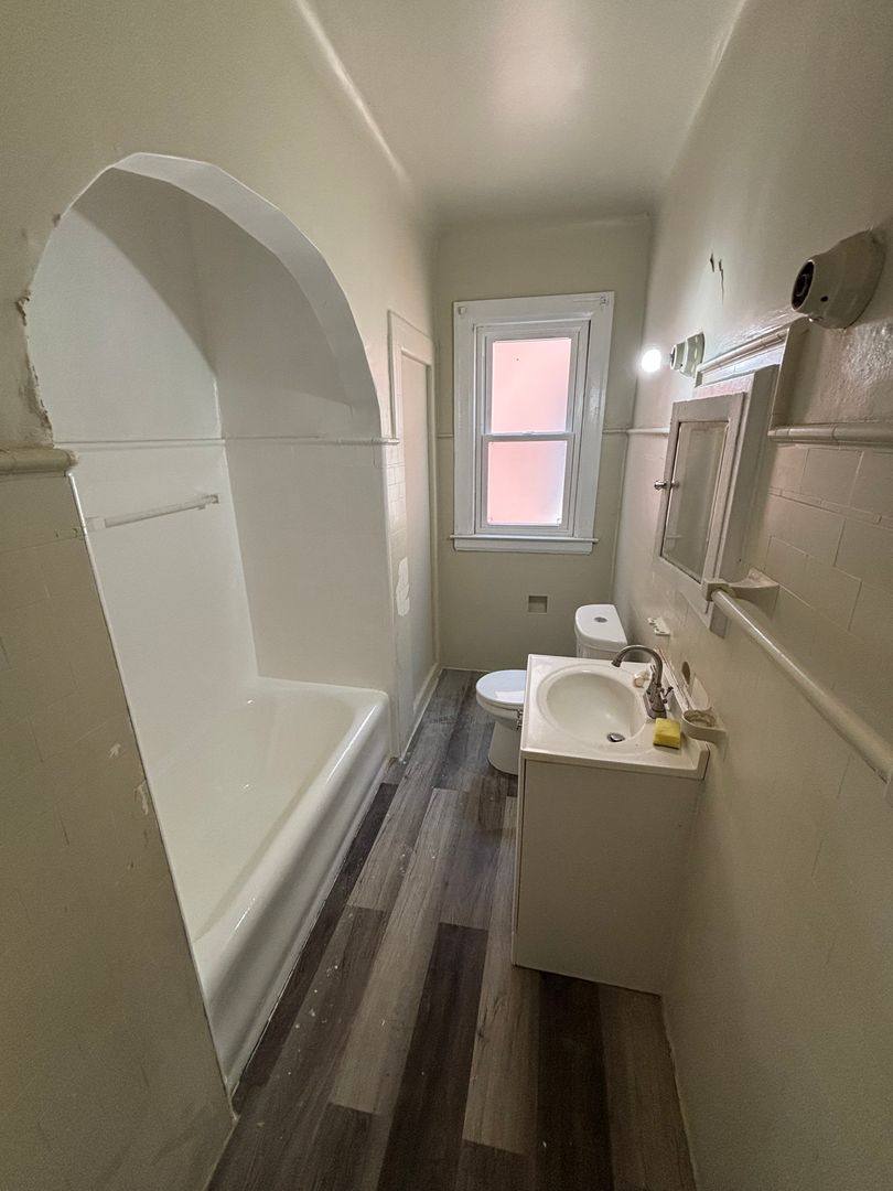 Apartment for rent at 2669 Glendale St, Detroit, MI 48238