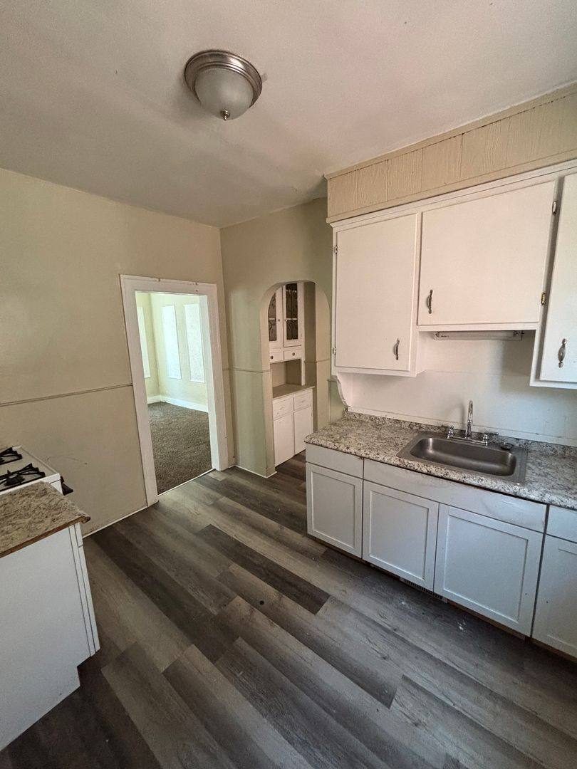 Apartment for rent at 2669 Glendale St, Detroit, MI 48238
