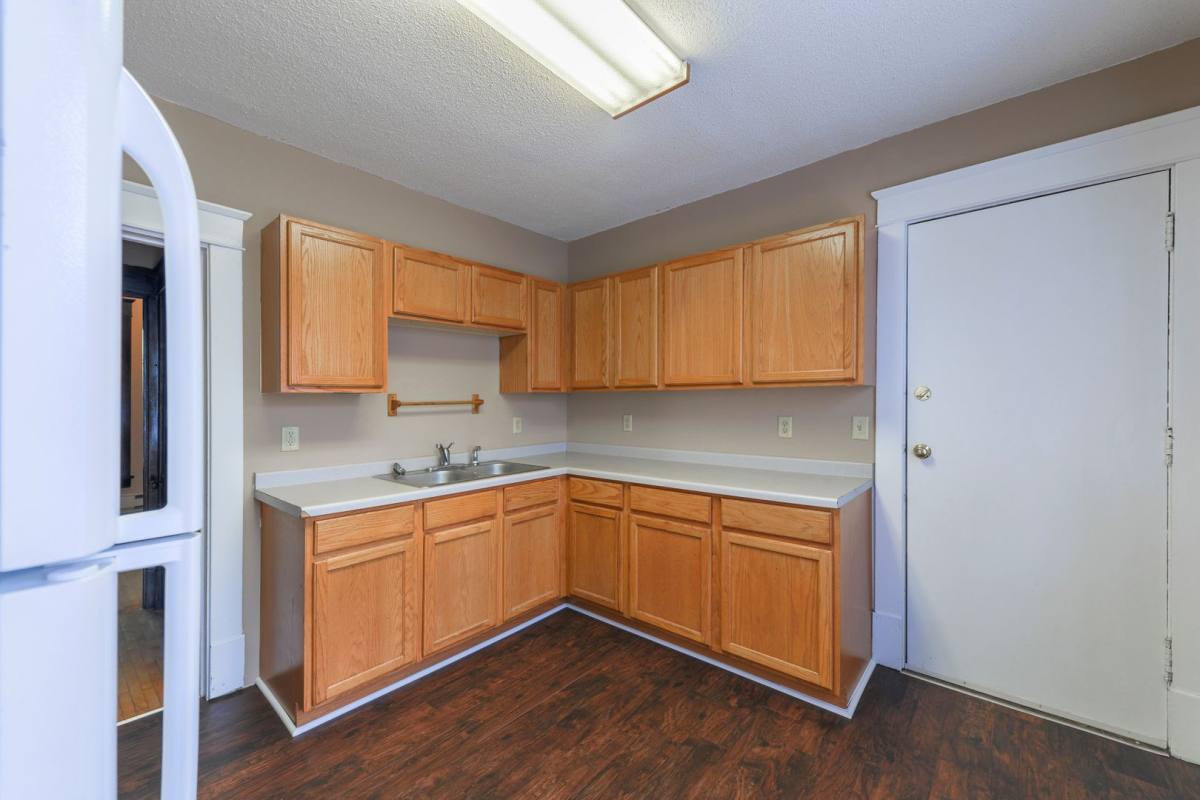 Apartment for rent at 1923 University Ave NE, Minneapolis, MN 55418