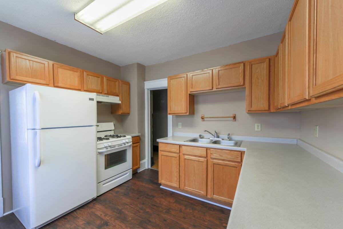 Apartment for rent at 1923 University Ave NE, Minneapolis, MN 55418