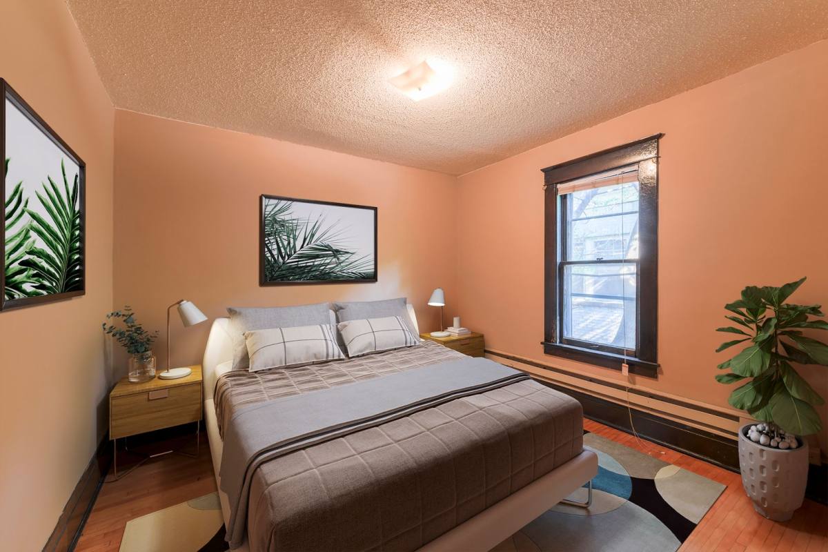 Apartment for rent at 1923 University Ave NE, Minneapolis, MN 55418