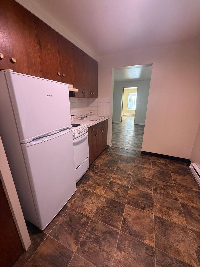 Apartment for rent at 425 S Washington, Spokane, WA 99205