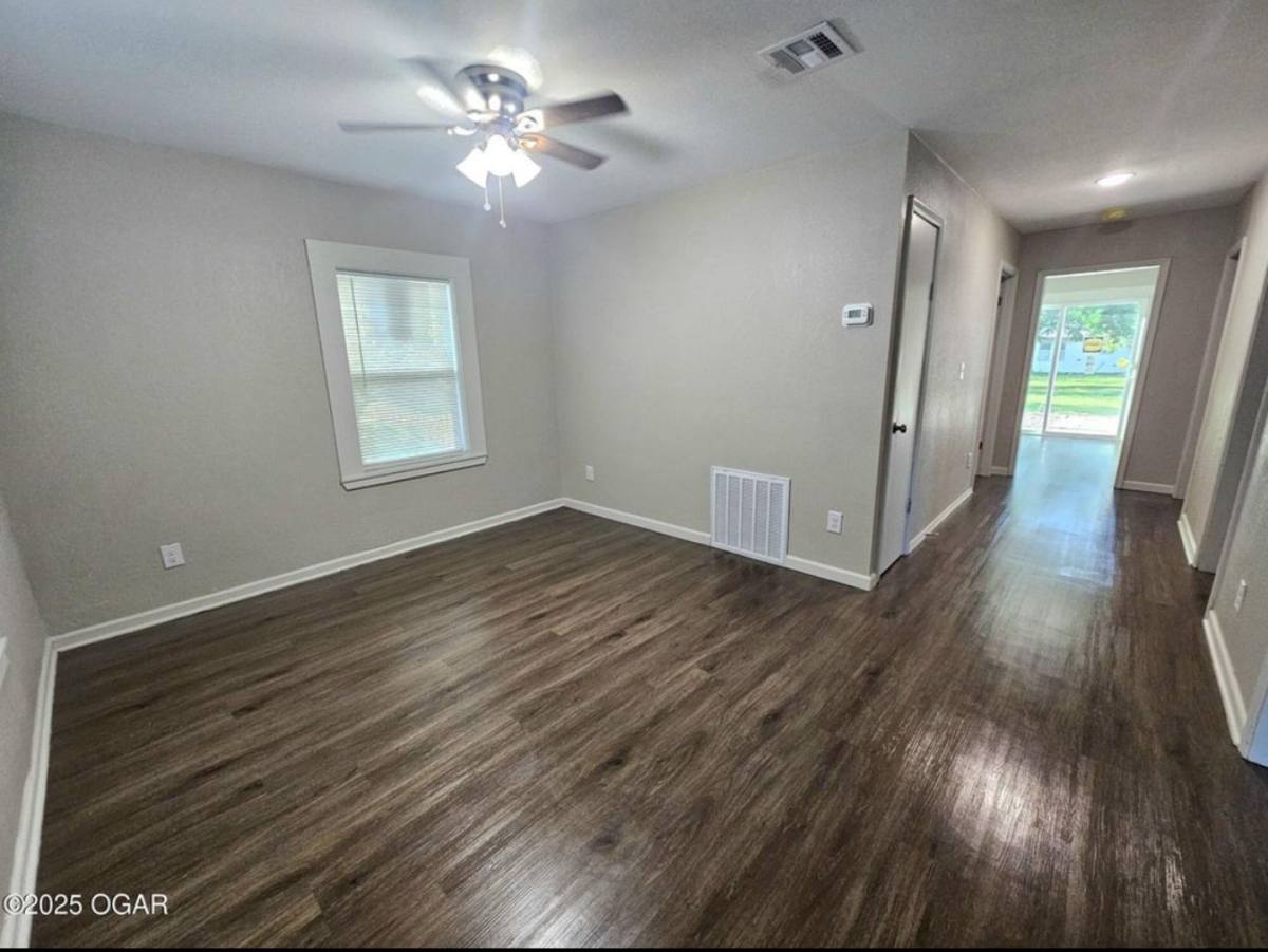 House for rent at 427 E NE, Miami, OK 74354