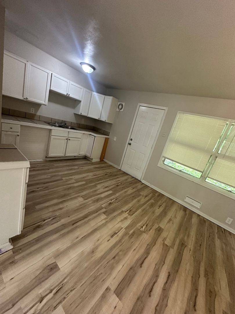 House for rent at 11021 Bristol Terrace, Kansas City, MO 64134