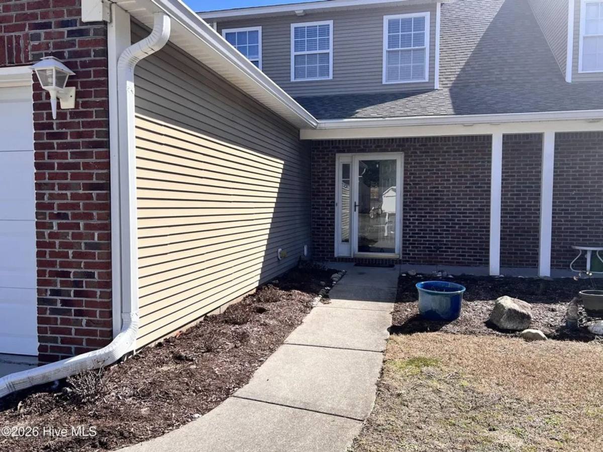 Townhouse for rent at 4068 Winds Ridge Dr, Wilmington, NC 28409
