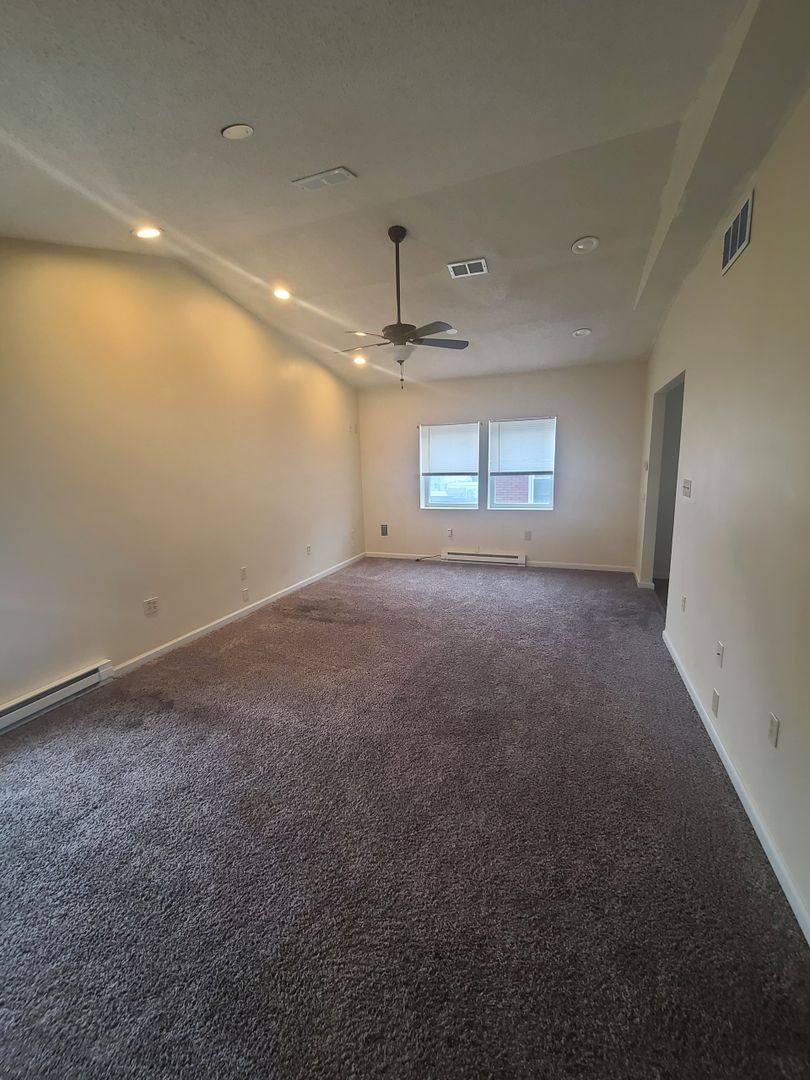Apartment for rent at 1 E High St, London, OH 43140