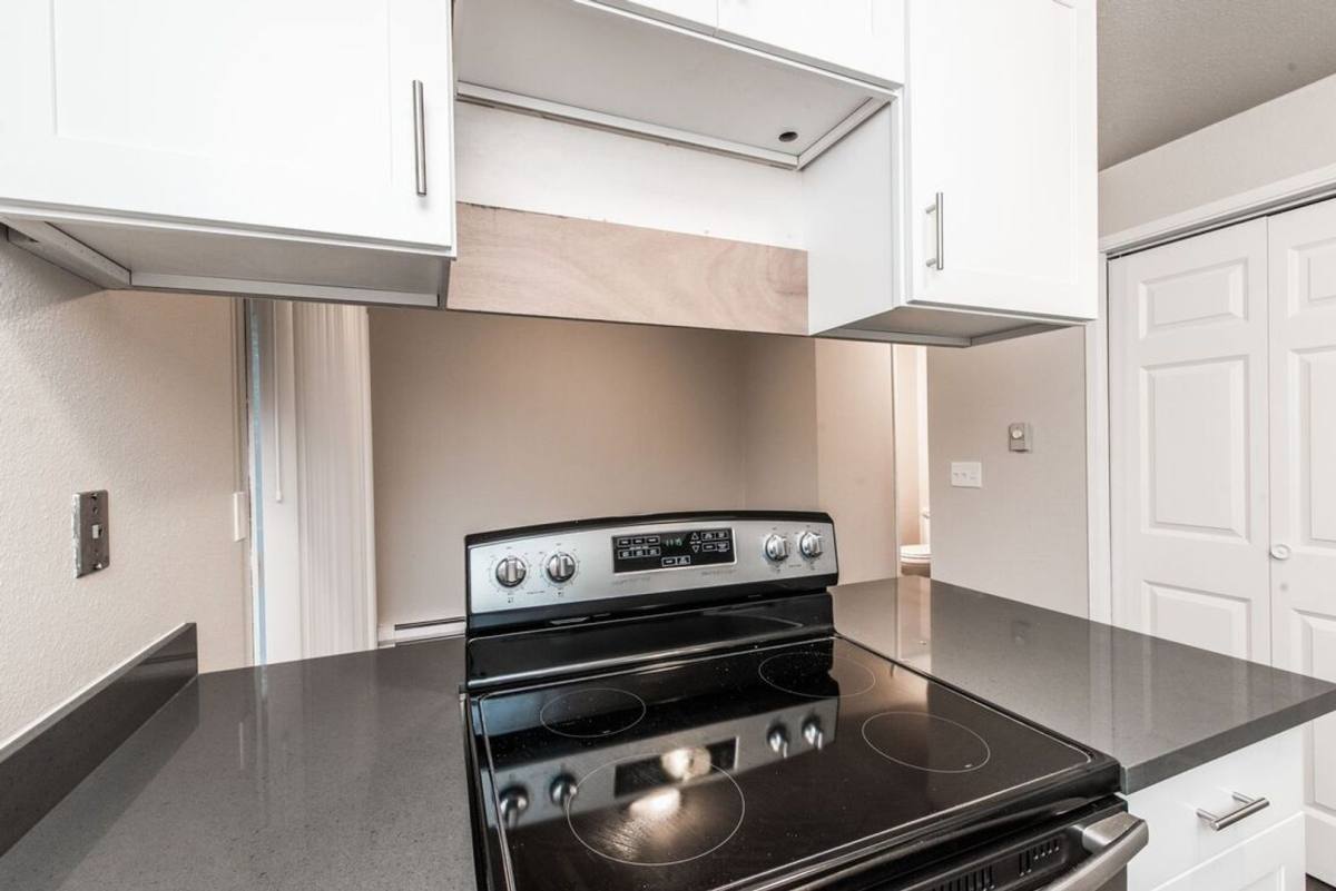 Townhouse for rent at 2707 - 2711 Mountain View Ave W, Tacoma, WA 98466