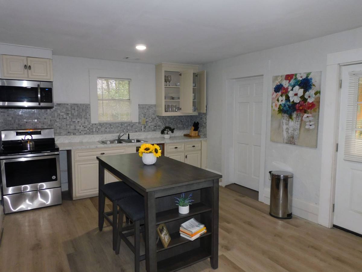 House for rent at 1332 Hillridge Dr, Macon, GA 31206