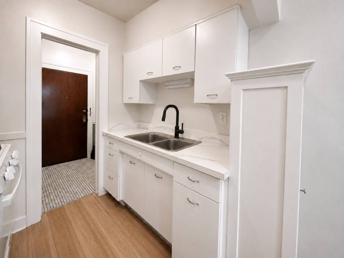 Apartment for rent at 3727 W 159th St, Cleveland, OH 44111