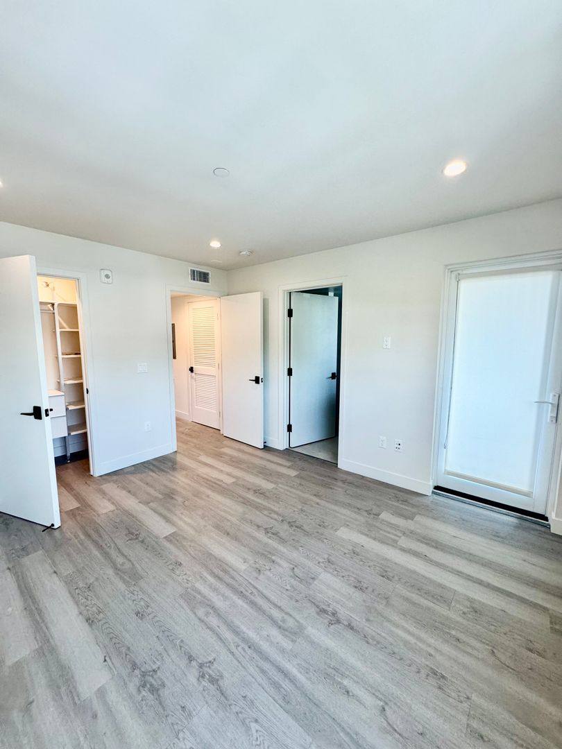 Apartment for rent at 132 Rosemont Ave, Los Angeles, CA 90026