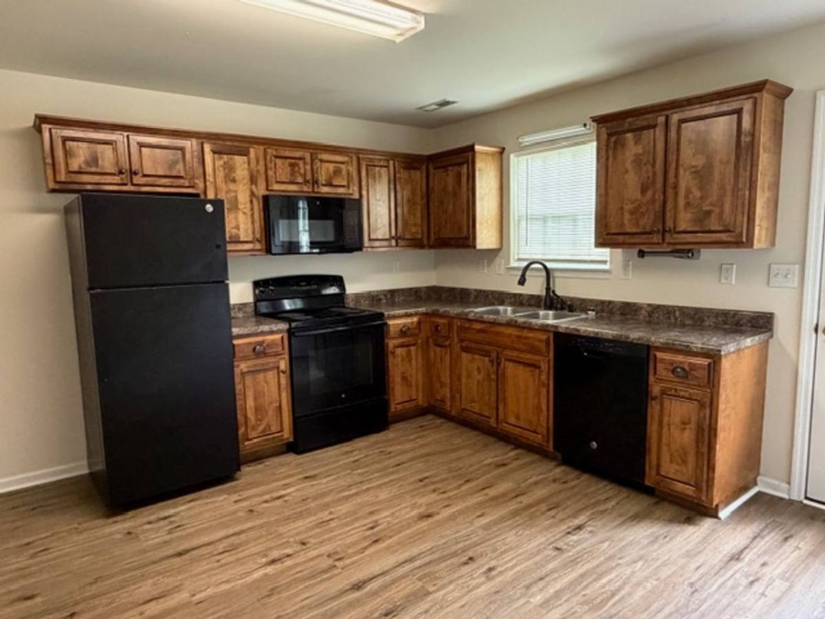 Apartment for rent at 1293 Pond St, Cleveland, TN 37311
