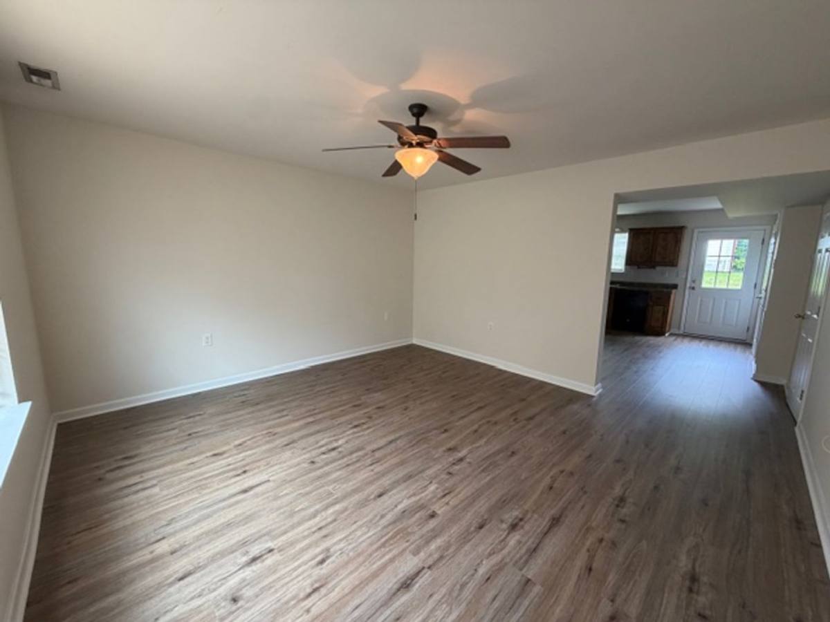 Apartment for rent at 1293 Pond St, Cleveland, TN 37311