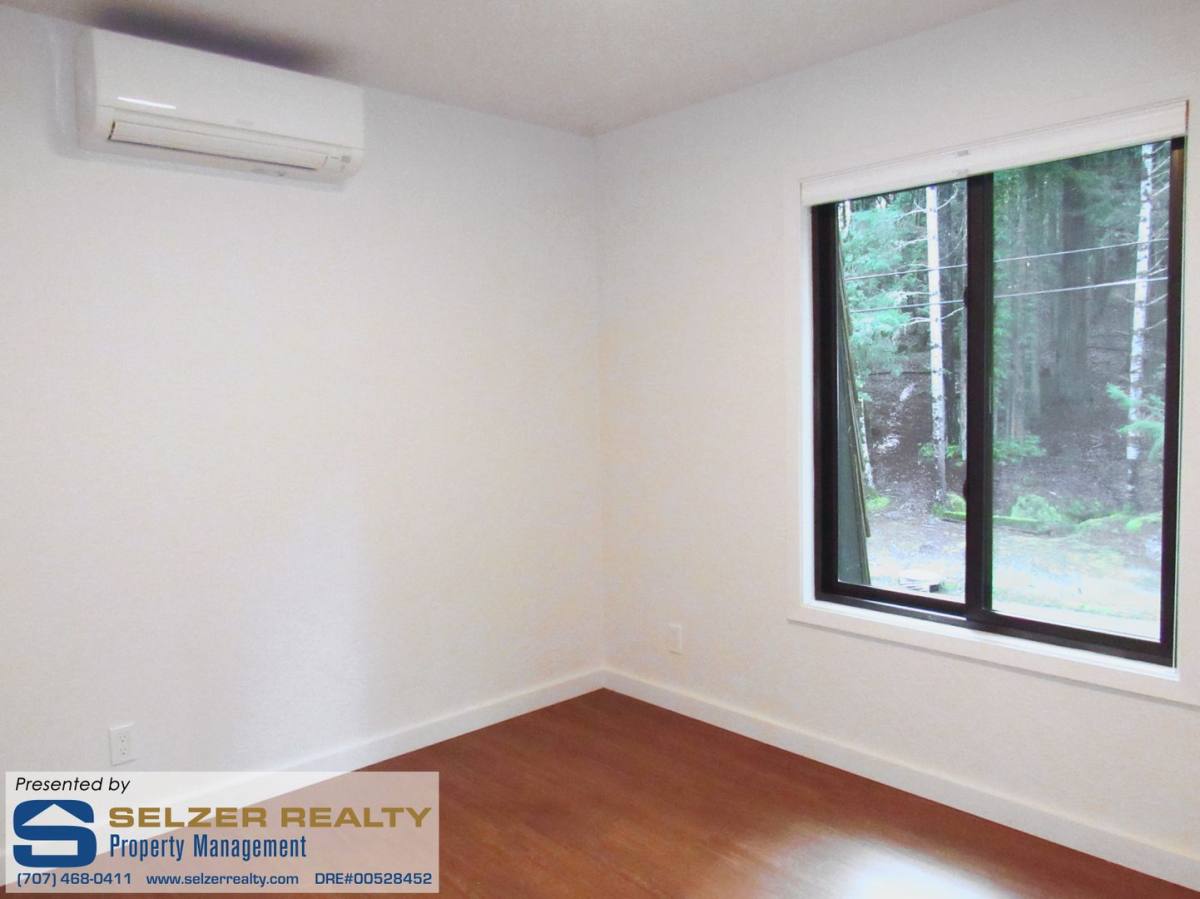 Apartment for rent at 1730 Ponderosa Rd, Willits, CA 95490