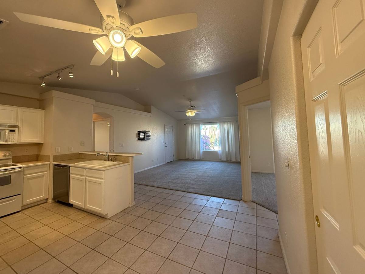 Condo for rent at 470 Acoma Blvd S #123B, Lake Havasu City, AZ 86406