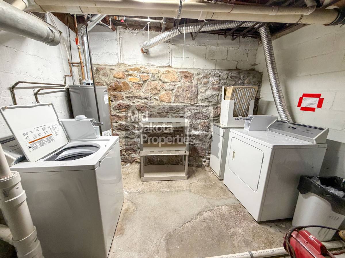 Apartment for rent at 221 E 9th Ave, Mitchell, SD 57301