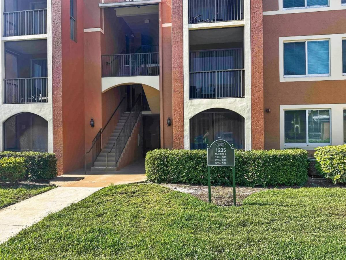 Condo for rent at 1235 Reserve Way #103, Naples, FL 34105