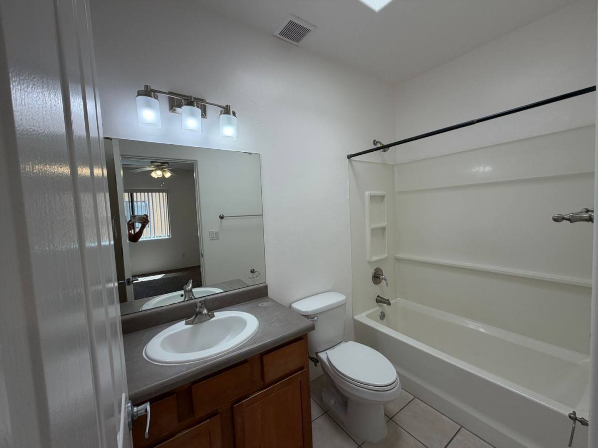 Apartment for rent at 1741 E Hedrick Dr, Tucson, AZ 85719
