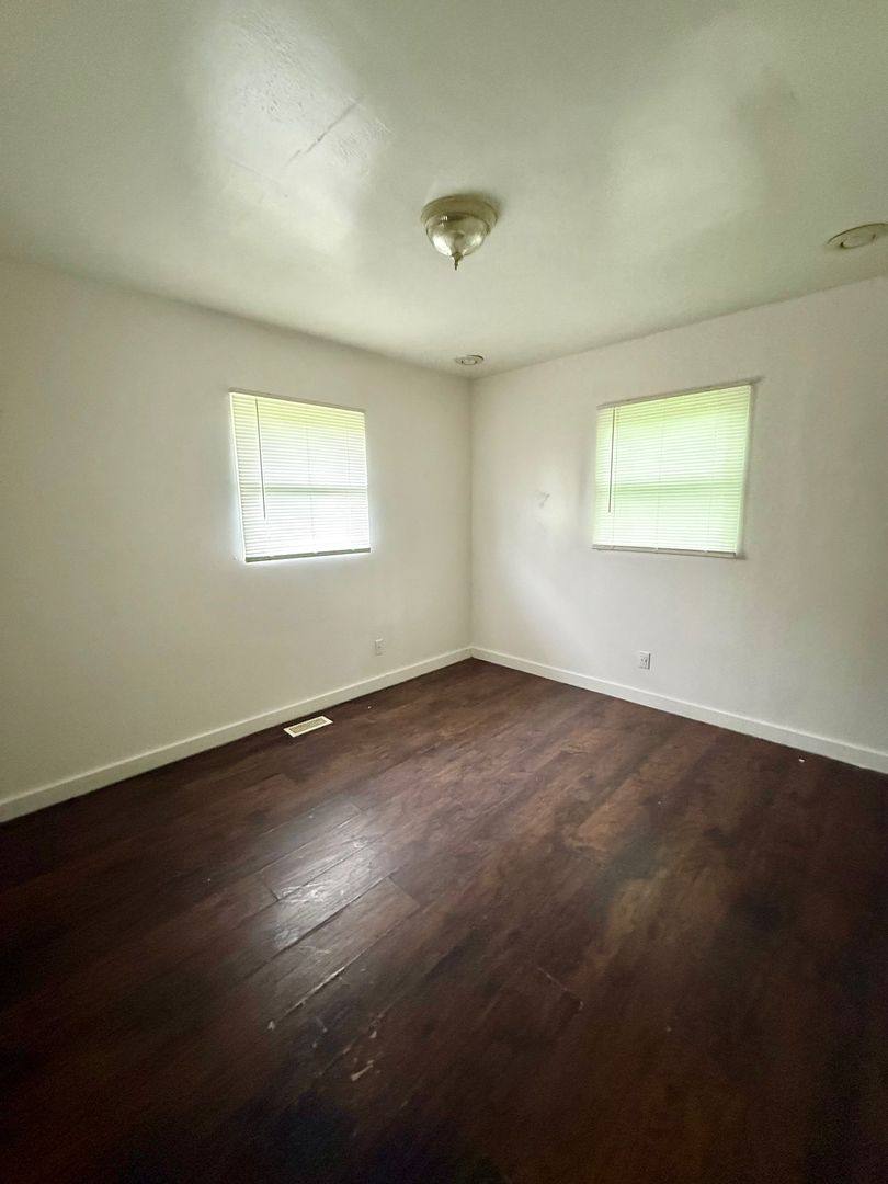 House for rent at 3149 N Gladstone Ave, Indianapolis, IN 46218