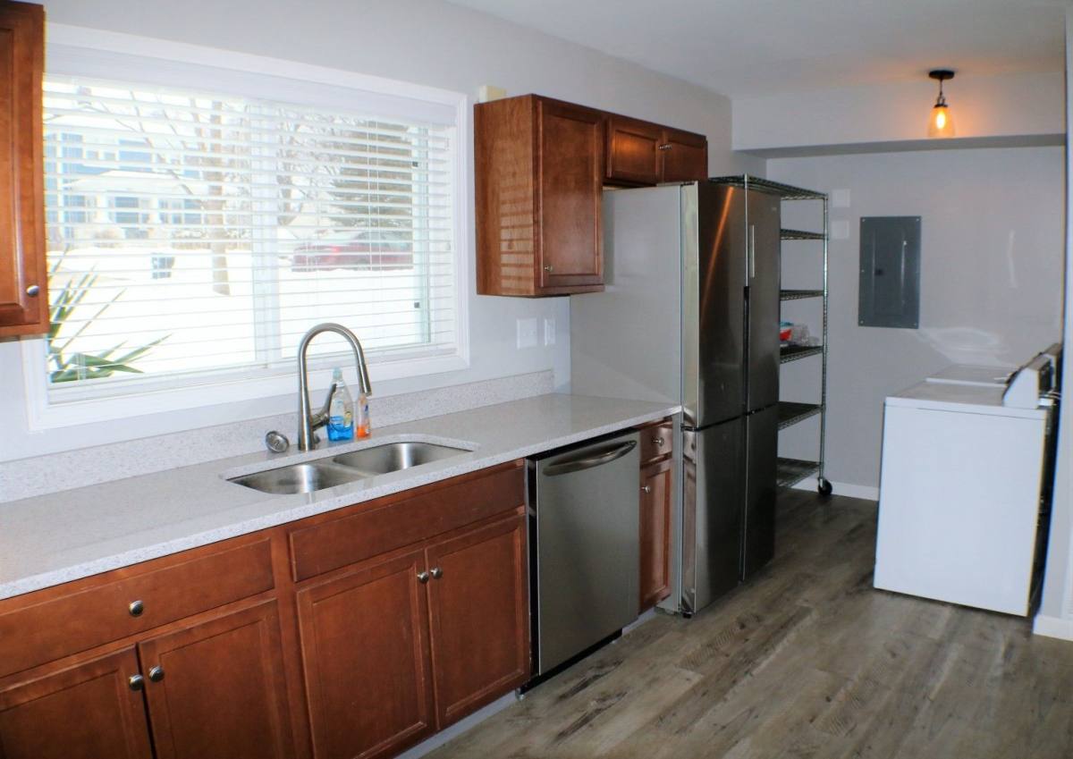 Apartment for rent at 1929 Muscatine Ave, Iowa City, IA 52240