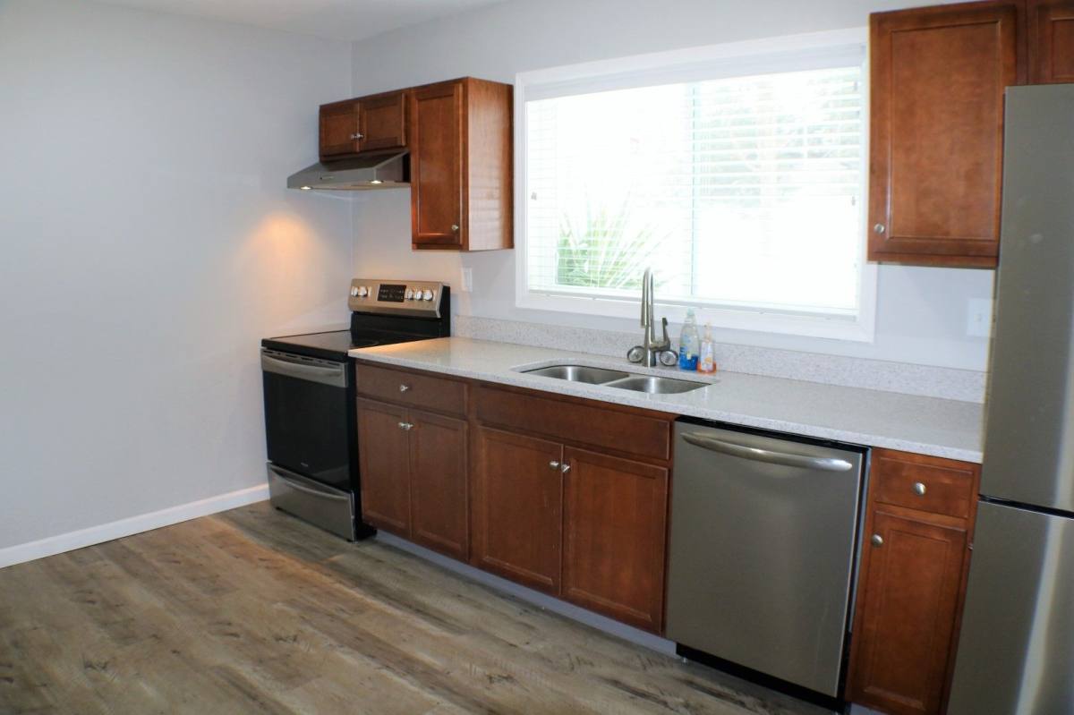 Apartment for rent at 1929 Muscatine Ave, Iowa City, IA 52240