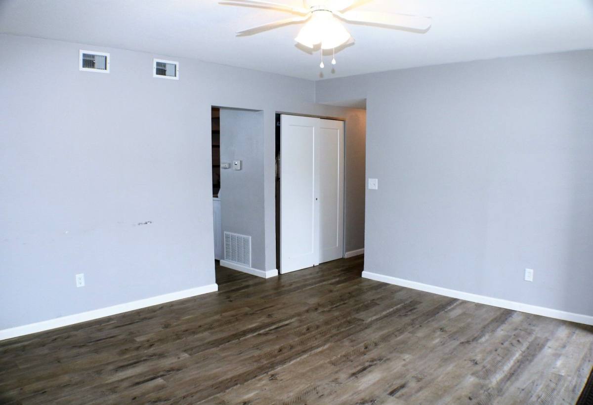 Apartment for rent at 1929 Muscatine Ave, Iowa City, IA 52240