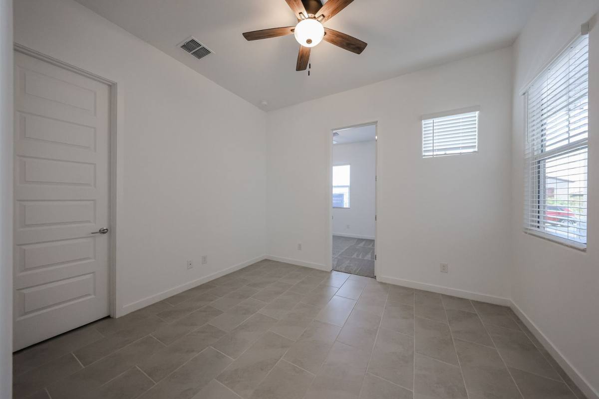 House for rent at 7850 W Hide Trail, Peoria, AZ 85383
