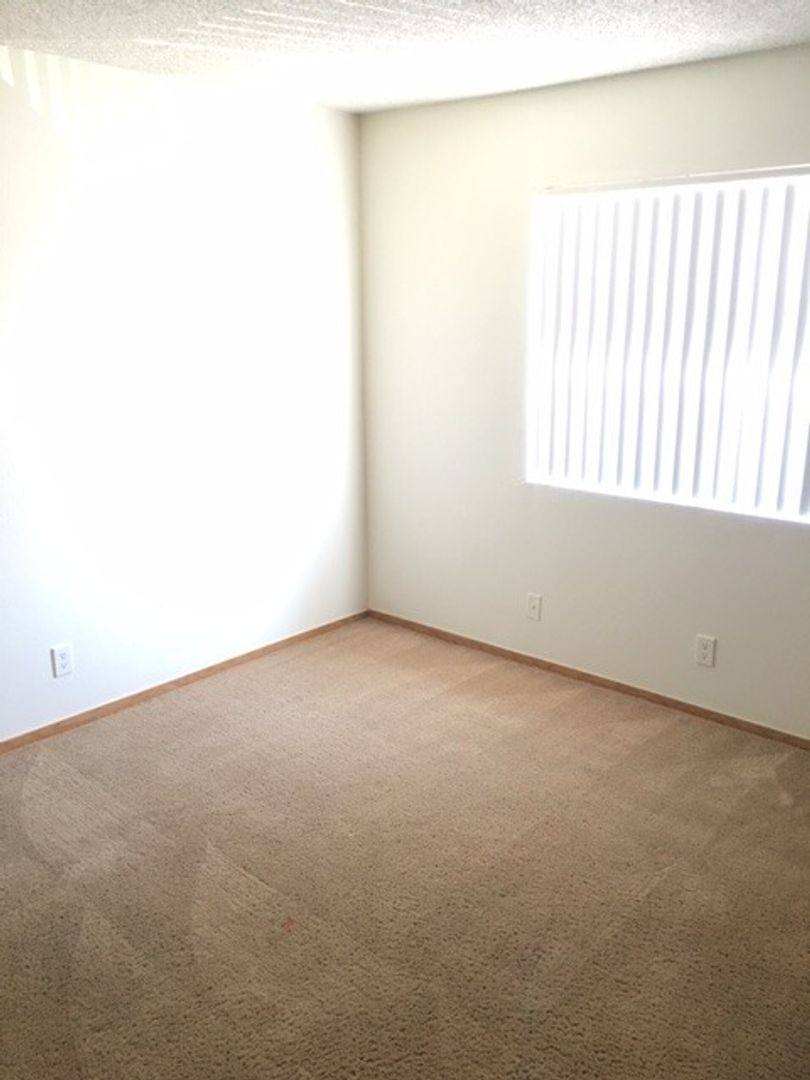 Apartment for rent at 1872 Cosmic Dr, Las Vegas, NV 89115