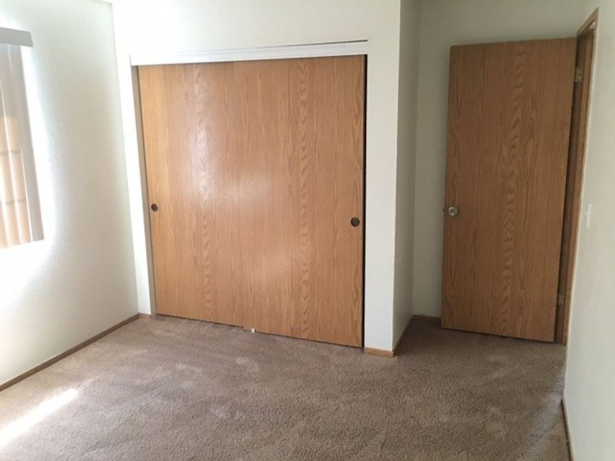 Apartment for rent at 1872 Cosmic Dr, Las Vegas, NV 89115