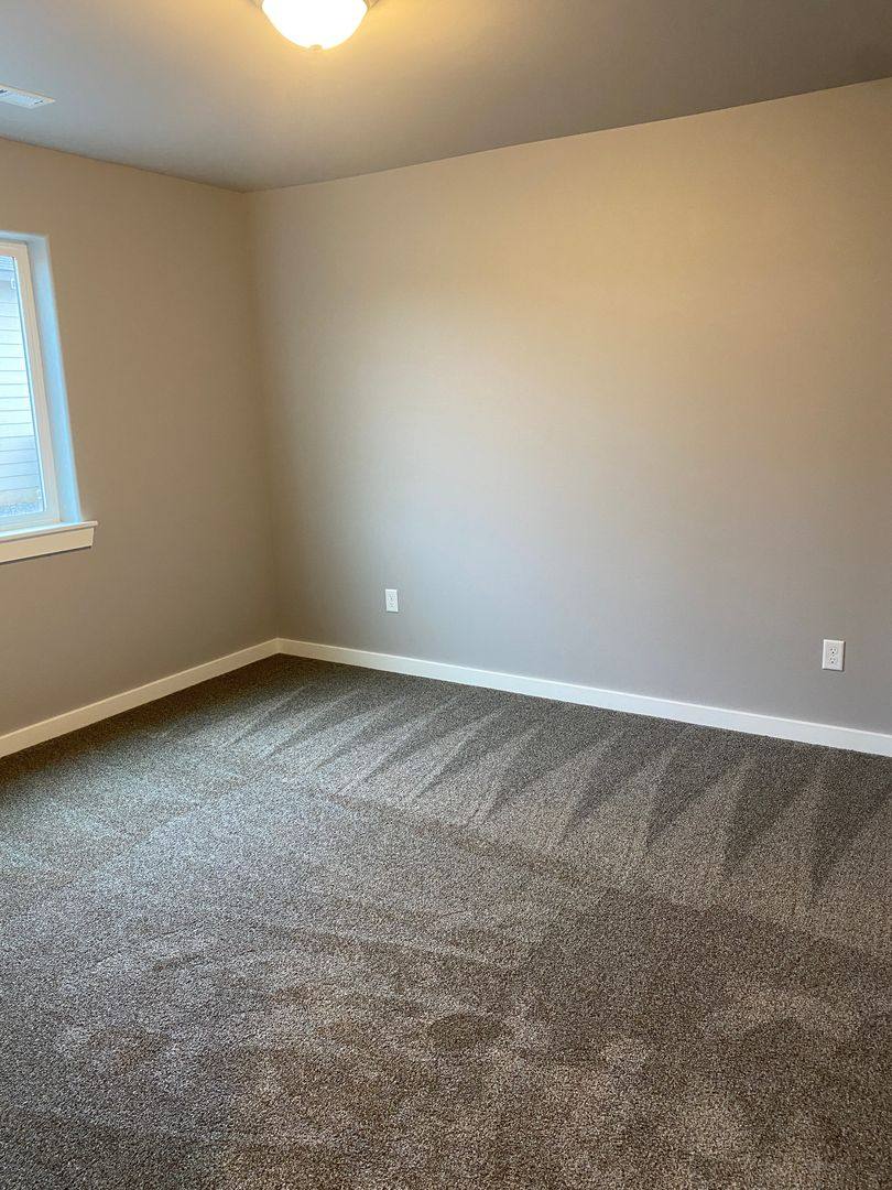 House for rent at 1330 W Bonneville St, Moses Lake, WA 98837
