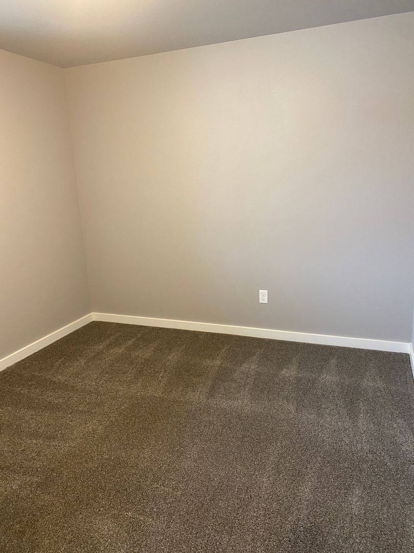 House for rent at 1330 W Bonneville St, Moses Lake, WA 98837