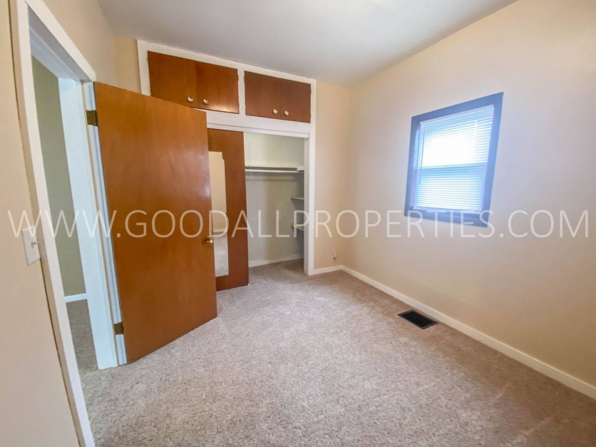 House for rent at 202 S 11th St, Adel, IA 50003