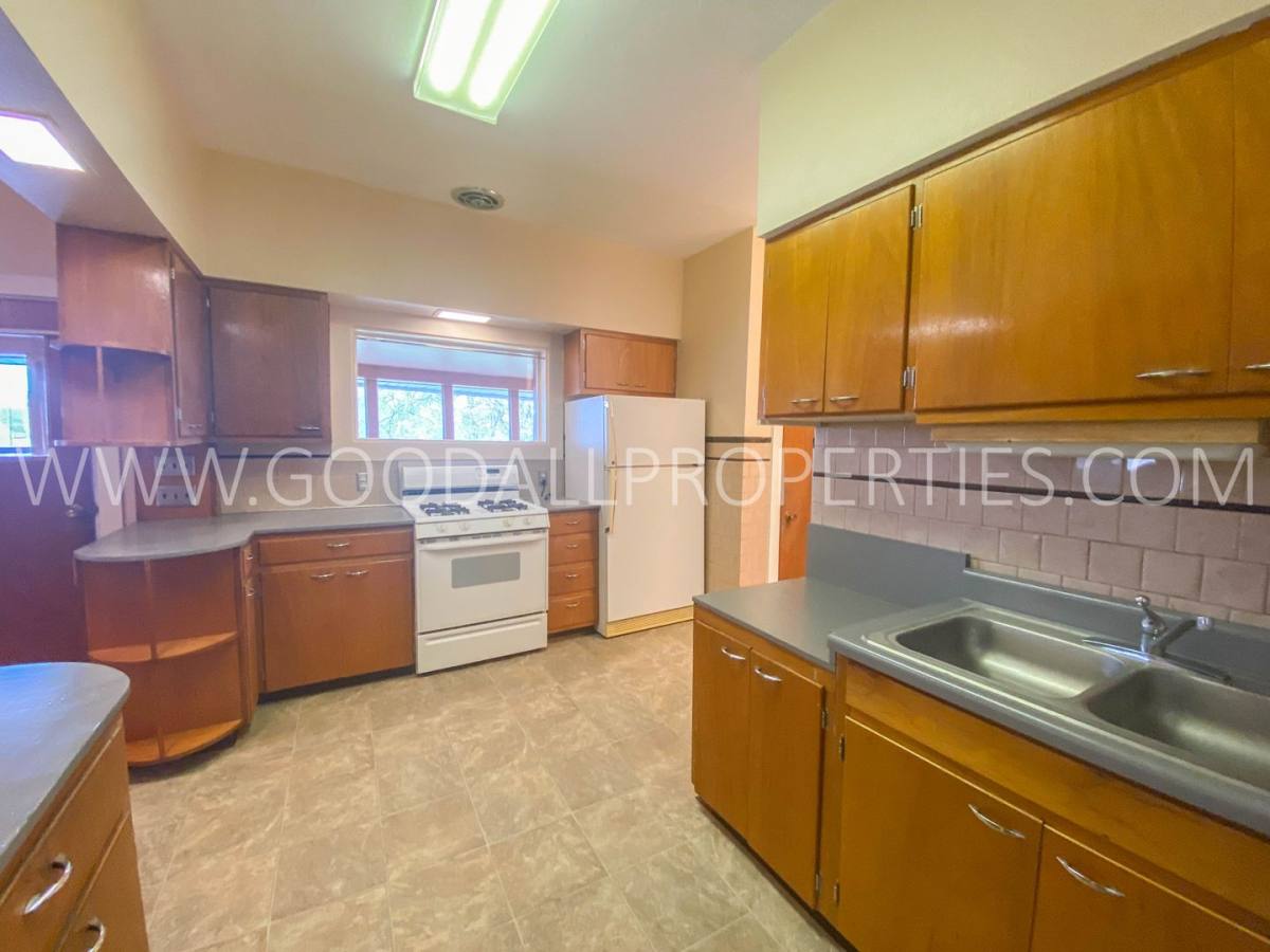 House for rent at 202 S 11th St, Adel, IA 50003