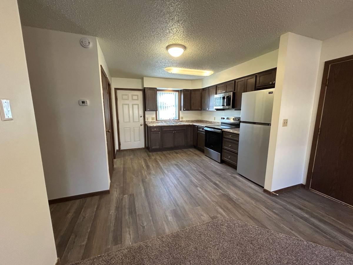 Townhouse for rent at 359 9th Ave E, Dickinson, ND 58601