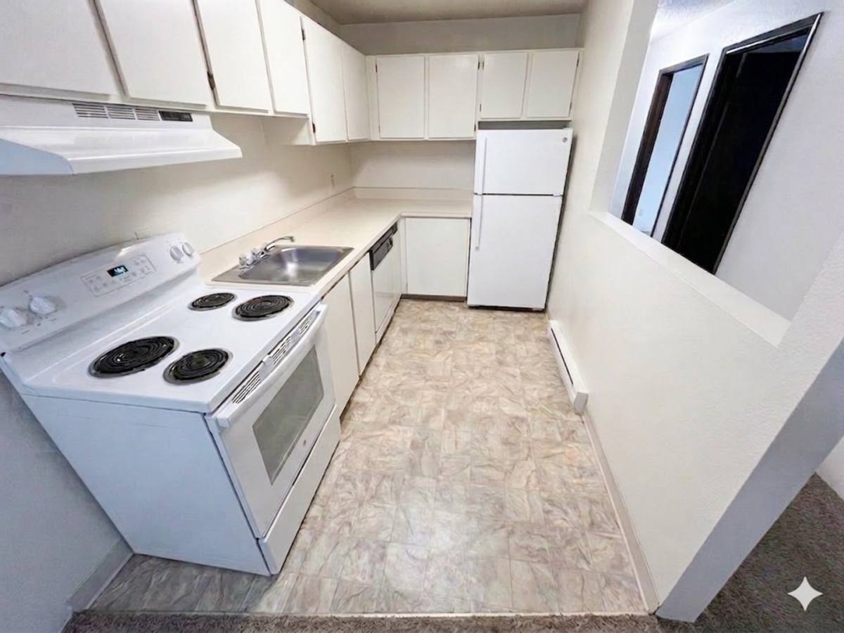 Apartment for rent at 4616 SE Milwaukie, Portland, OR 97202
