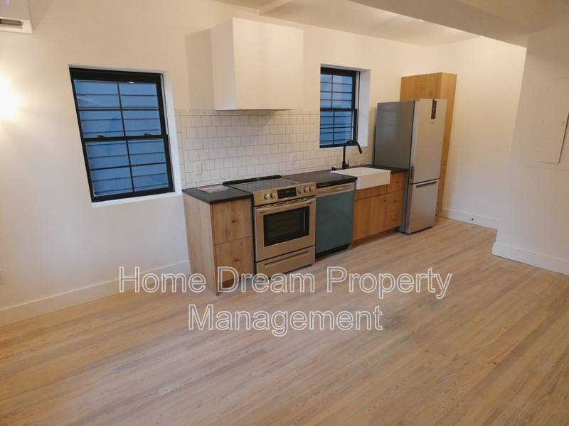 Apartment for rent at 1401 Charles St, Fredericksburg, VA 22401