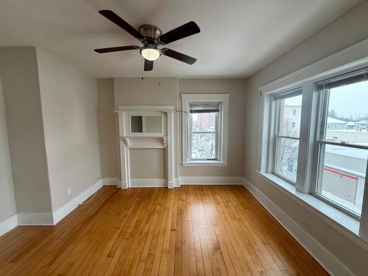 Apartment for rent at 23 Millbury St, Worcester, MA 01610